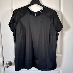 Express Women’s Black Satin-like Short-Sleeve Crewneck Top, Large